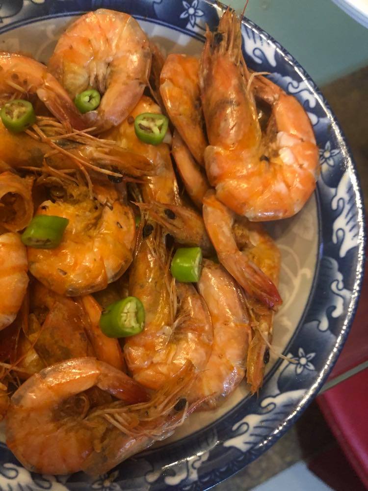 2-ingredient chili garlic shrimp